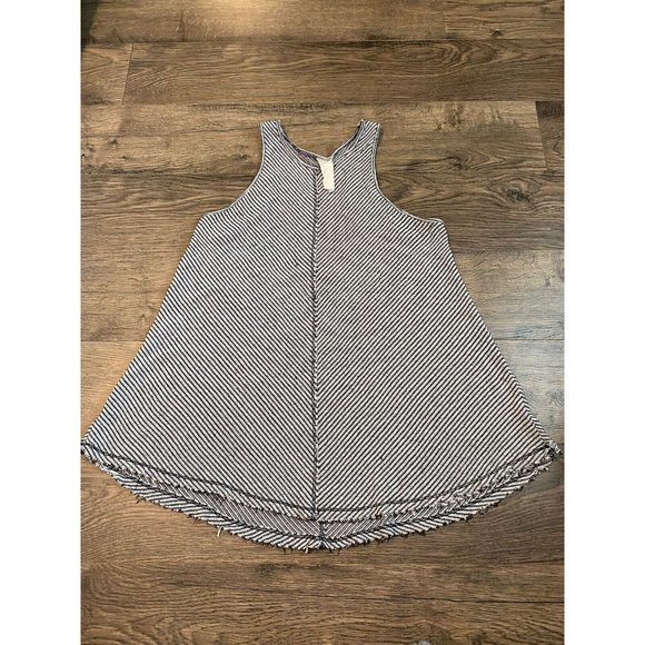 Blu Pepper Tops - Womens Blu Pepper black and white high neck tank top raw hem size medium